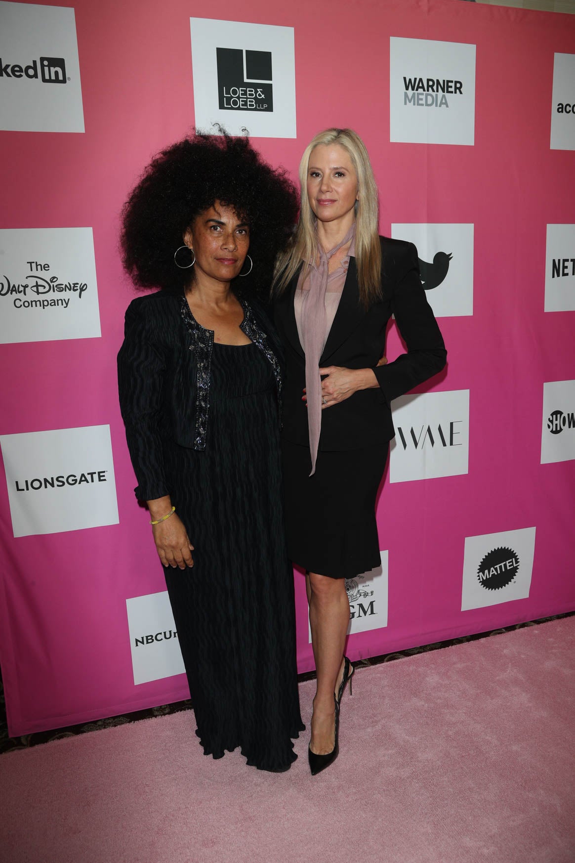 Lili Bernard and Mira Sorvino at the Power Women Summit 2019 Lili Bernard and Mira Sorvino at the Power Women Summit 2019