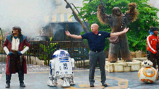 Disney CEO Bob Chapek’s First Year Report Card: High Marks for Not ‘Steering it Off a Cliff’