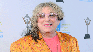 Allee Willis, Grammy-Winning Songwriter Who Wrote ‘Friends’ Theme, Dies at 72