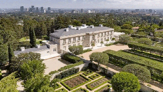 Lachlan Murdoch Buys ‘Beverly Hillbillies’ Mansion in Bel-Air for Record $150 Million