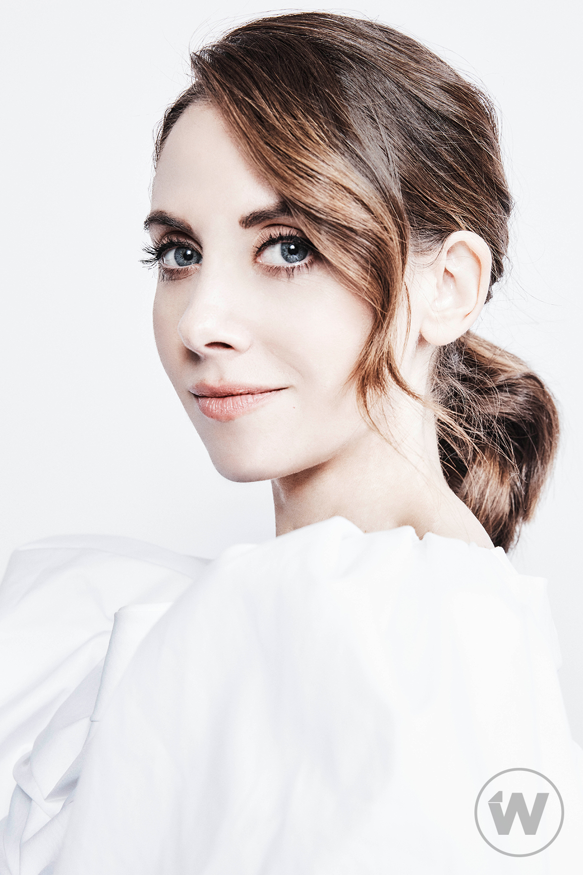 https://www.thewrap.com/wp-content/uploads/2020/01/Alison-Brie.jpg