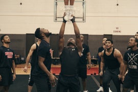 ‘Last Chance U’ Director on Cheerleaders in Netflix’s ‘Cheer’: ‘Toughest Athletes I’ve Ever Filmed’