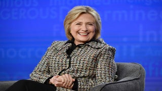 Hillary Clinton Has a Way to Make Debate Candidates Follow the Rules: Trap Floors (Video)