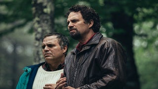 Mark Ruffalo Talks Playing Twins on ‘I Know This Much Is True,’ Taking 6 Weeks Off to Gain 30 Pounds Between Parts