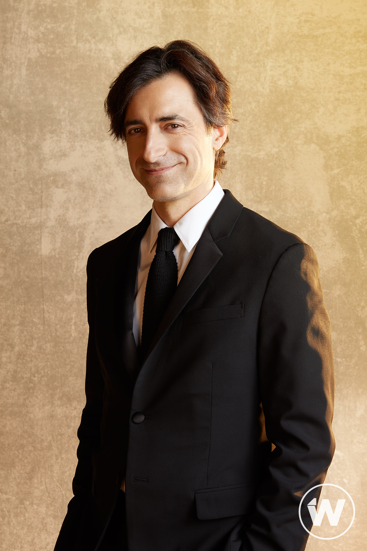 https://www.thewrap.com/wp-content/uploads/2020/01/Noah-Baumbach.jpg