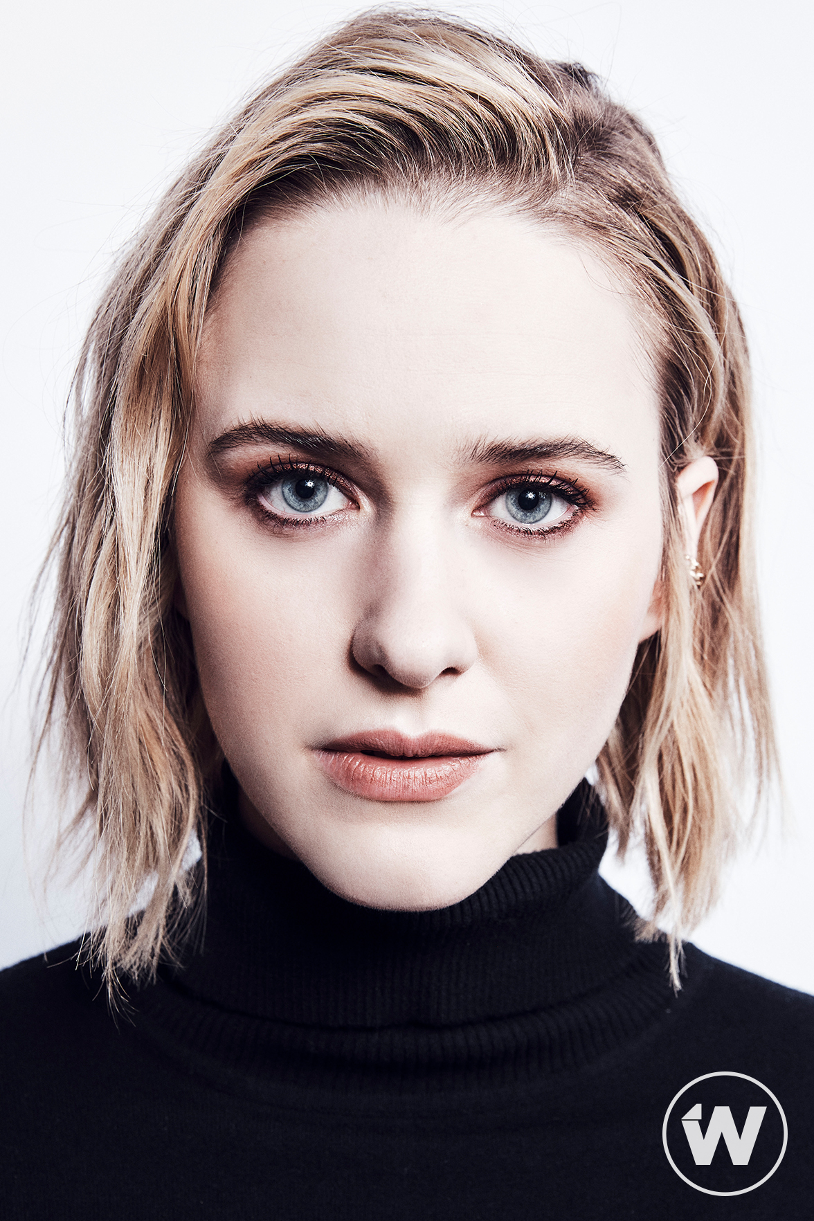 https://www.thewrap.com/wp-content/uploads/2020/01/Rachel-Brosnahan-1.jpg