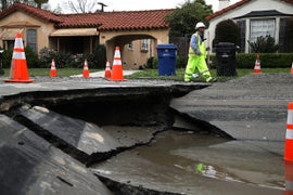 NBC Orders ‘La Brea’ Pilot About ‘Massive Sinkhole’ in Los Angeles