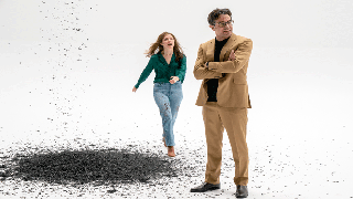 ‘Medea’ Theater Review: Rose Byrne, Bobby Cannavale Explode in Updated Greek Tragedy