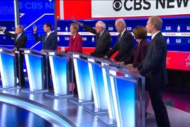 Democratic Candidates Fling Attacks, but Few Stick in Latest Debate
