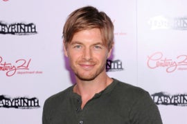 ‘The Flash’ Actor Rick Cosnett Comes Out as Gay: ‘I’ve Made a Promise to Myself to Live My Truth’ (Video)