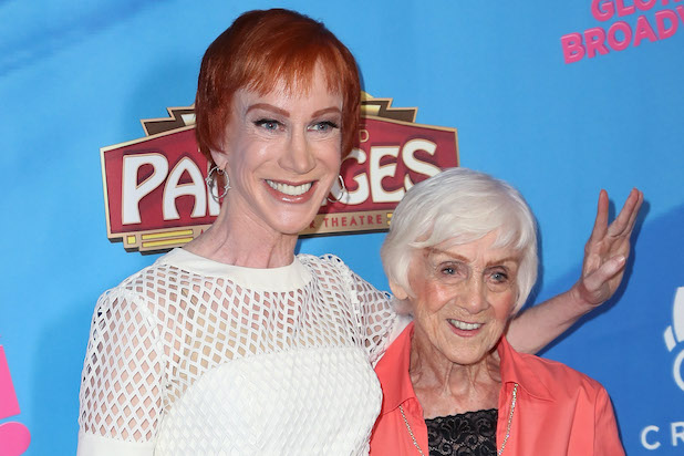 https://www.thewrap.com/wp-content/uploads/2020/03/kathy-griffin-maggie-griffin.jpg