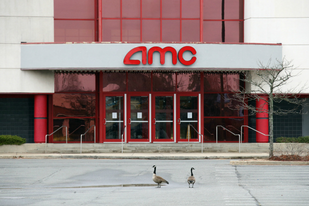 Amc Theatres Stock Plunges 50 As Reddit Inspired Rally Loses Steam