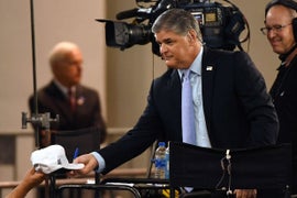 Sean Hannity Threatens to Sue NY Times Over Criticisms of His and Fox News’ Coronavirus Coverage