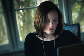 ‘I’ll Be Gone in the Dark’ Trailer: Michelle McNamara Explains Her Obsession With the Golden State Killer in HBO Docuseries (Video)
