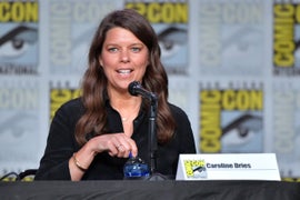 ‘Batwoman’ Showrunner: ‘We’ll Never Erase’ Kate Kane, Have ‘No Interest’ in ‘Bury Your Gays’ Trope
