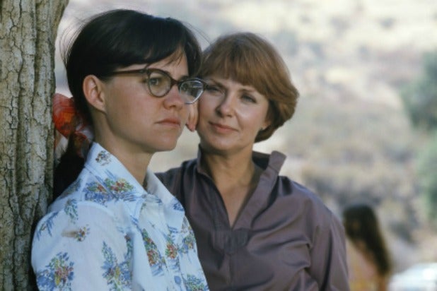 Sybil Sally Field Joanne Woodward Sybil Sally Field Joanne Woodward