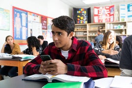 ‘Love, Victor’ Showrunners on Answering ‘Love, Simon’s’ Critics and Telling a More Difficult Coming Out Story