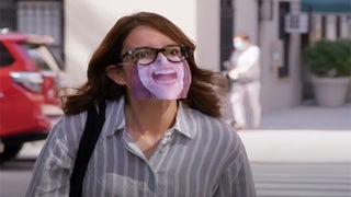 ’30 Rock’ Reunion: Liz Lemon Shames Maskless New Yorker in First Teaser for NBC Special (Video)