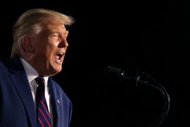 Trump Defends 17-Year-Old Vigilante Charged With Murder of 2 Kenosha Protesters