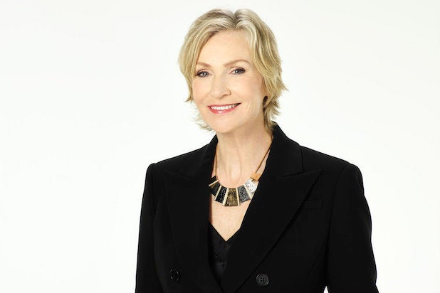 https://www.thewrap.com/wp-content/uploads/2020/08/Jane-Lynch-Weakest-Link.jpg