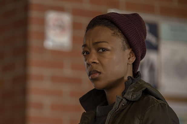 Handmaid's Tale' Star Samira Wiley on How Moira's Refugee Status Actually  Gives Her 'Control'