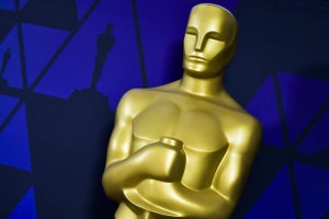 Oscars statue blue