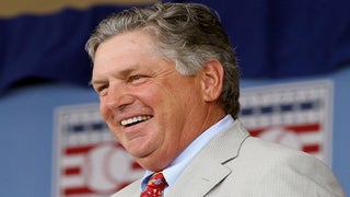 Tom Seaver, Hall of Fame Pitcher, Dies at 75 of COVID-19