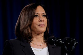 Kamala Harris Halts Campaign Travel After Staffer Tests Positive for COVID-19