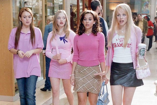 Teens Flashing Giant Boobs - 9 'Mean Girls' Secrets Revealed, From Amy Poehler's Fake Boobs to Lindsay  Lohan's Feud