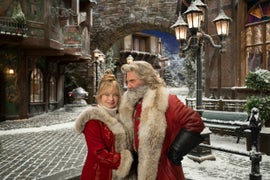 ‘The Christmas Chronicles 2’ Film Review: Kurt Russell and Goldie Hawn Team Up to Save the Holidays