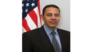 AT&T Names Former FCC Chairman William Kennard Chairman of Board of Directors