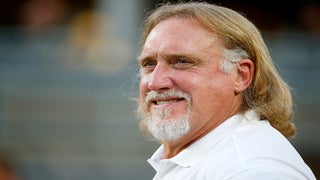 Kevin Greene, NFL Hall of Fame Defensive Lineman, Dies at 58
