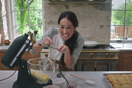 Joanna Gaines Can’t Zest a Lemon to Save Her Life in Adorable ‘Magnolia Table’ Trailer (Video)