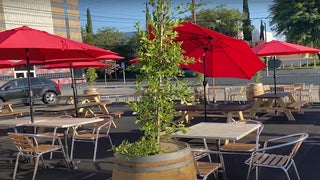 Closed Restaurant Owner Decries ‘Hypocrisy’ of LA COVID-19 Orders Allowing Film Shoots