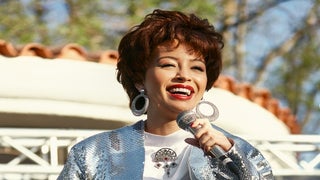 Did Selena Really Meet Laura Canales in the Bathroom at the 1986 Tejano Music Awards?
