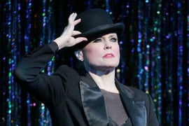 Ann Reinking, Tony Winner and Star of Broadway’s ‘Chicago,’ Dies at 71