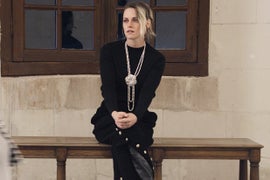 Kristen Stewart Was the Only Attendee at Chanel’s COVID-19 Fashion Show
