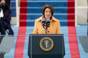 Amy Klobuchar Recalls 'Chilling' Spray Paint Reminder of Capitol Riot During Biden Inauguration (Video)