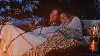 ‘Firefly Lane’: Katherine Heigl and Sarah Chalke Are Soulmates in Netflix Trailer (Video)