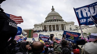 US Capitol Police Officer on Life Support After Pro-Trump Riots, Police Say