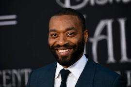 Chiwetel Ejiofor to Star in ‘Man Who Fell to Earth’ Adaptation at Paramount+