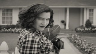 ‘WandaVision’: Yes, That Was Kathryn Hahn Singing the Agatha Theme Song