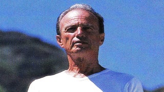 Fred Segal, Los Angeles Fashion Icon, Dies at 87