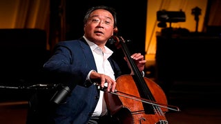 Yo-Yo Ma Plays Surprise Concert After Vaccination (Video)