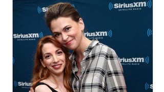 ‘Younger’ Star Molly Bernard on Why She Just Had to Talk About Sutton Foster’s Pubic Hair (Video)