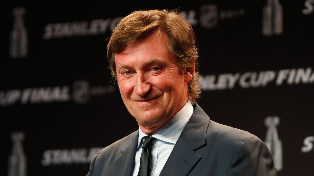 Wayne Gretzky Interview: Why He Takes 'NHL On TNT' Seriously, Even With All  That Razzing – The Hollywood Reporter
