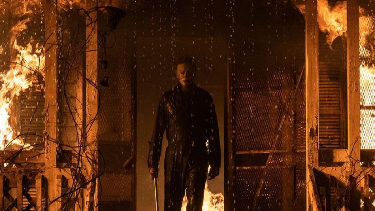Laurie Strode Is Coming for Michael Myers in &#39;Halloween Kills&#39; Trailer