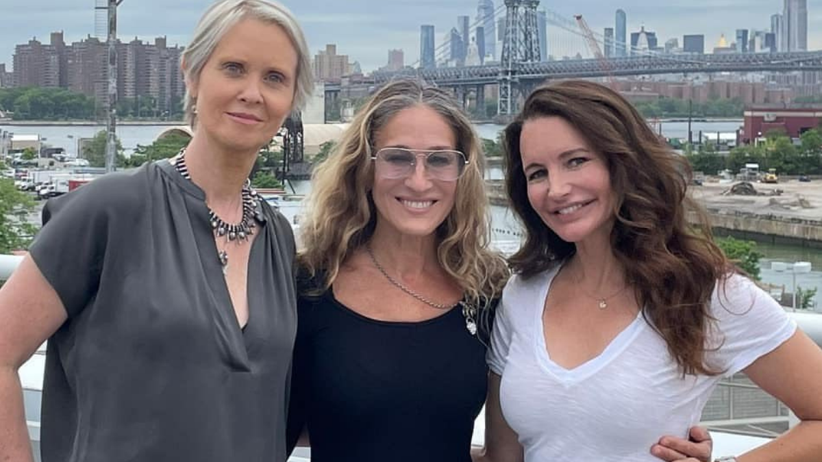 Sarah Jessica Parker Shares Snaps from â€˜Sex and the Cityâ€™ Revival: â€˜Together Againâ€™ - TheWrap