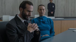 ‘Handmaid’s Tale’: Yvonne Strahovski Is Freaked Out by Fred and Serena’s Newfound Canadian ‘Fan Club’