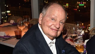 Douglas S Cramer, ‘Wonder Woman’ and ‘Love Boat’ Exec Producer, Dies at 89
